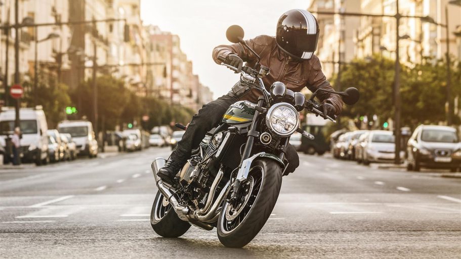 Z 900 R -3