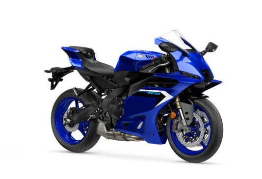 Yamaha R9